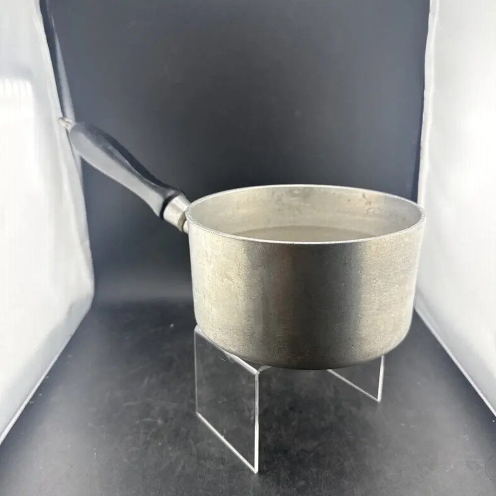 Vtg Wear-Ever 1041 1/2 Aluminum Sauce Pan Wood Handle Pot 1.5 Qt Made In Canada